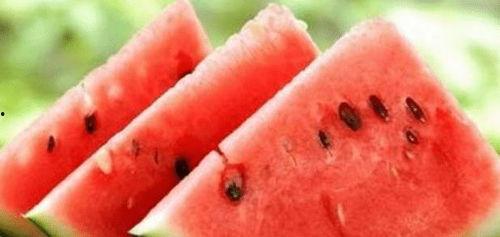 吃牛角瓜爆火的网红,网红美食引领潮流新风尚