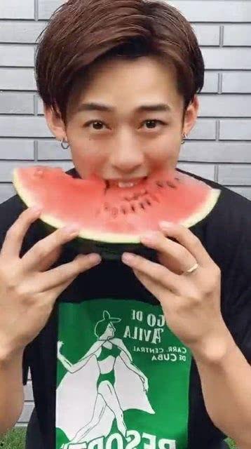 吃瓜网红小哥哥视频下载,揭秘瓜界风云