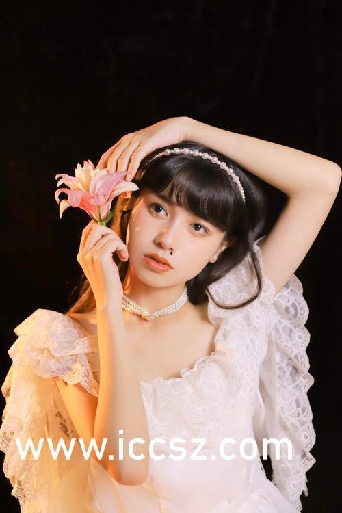 网曝吃瓜爆料反差,反差萌现象背后的真相揭秘