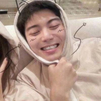 吃瓜网红头像情侣真人,网红情侣真人生动演绎吃瓜日常